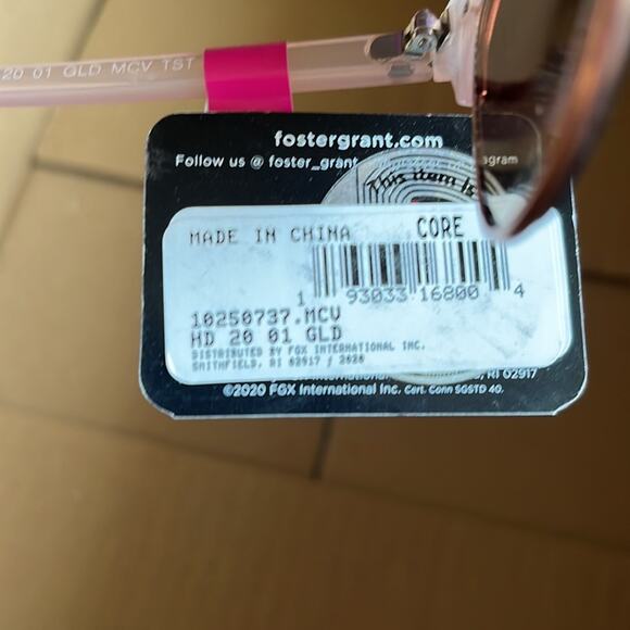 Foster Grant MaxBlock Round Sunglasses Gold Clear - Picture 6 of 7